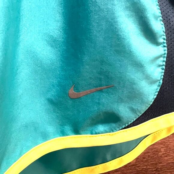 Nike Athletic Training Tempo Green/Yellow Lined/Brief Running Shorts Sz M - Picture 3 of 4